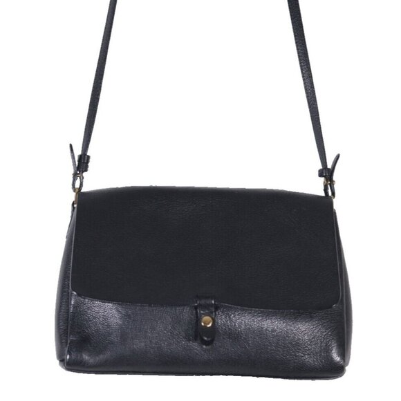 Aritzia Wilfred Women’s One Size Black Crossbody Flap Bag Glossy Leather Purse - Picture 4 of 16